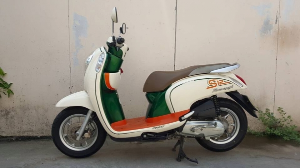 ขออนุญาติขาย SCOOPY-i NEW CLUB S12 ตัว TOP ล้อแม็กหน้าและหลัง โอนฟรี