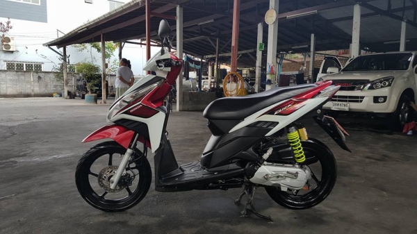 ขออนุญาติขาย HONDA CLICK 110-i NEW ตัว TOP ล้อแม็กหน้าและหลัง ฟรีค่าโอน ขออนุญาติขาย HONDA CLICK 110-i NEW ตัว TOP ล้อแม็กหน้าและหลัง ฟรีค่าโอน