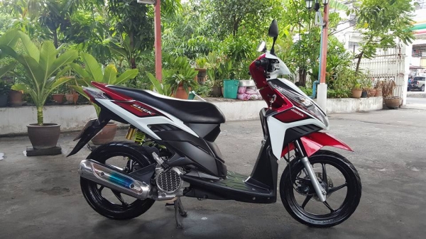 ขออนุญาติขาย HONDA CLICK 110-i NEW ตัว TOP ล้อแม็กหน้าและหลัง ฟรีค่าโอน ขออนุญาติขาย HONDA CLICK 110-i NEW ตัว TOP ล้อแม็กหน้าและหลัง ฟรีค่าโอน