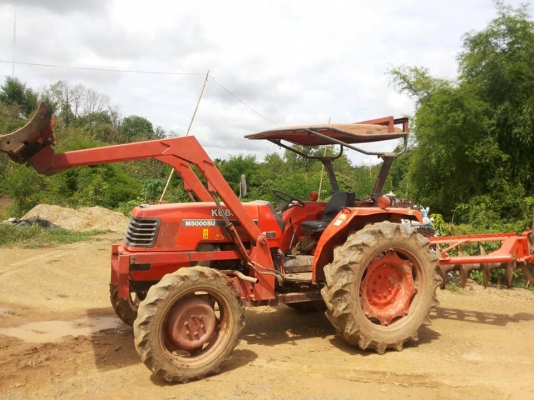 รถไถ คูโบต้าM50 ขายพร้อมหาง7 ใบดัน ราคา300000฿ ขายกใบมีดยกได้สูงมาก ราคา300,000 T.0856390132หนึ่งรับสาย