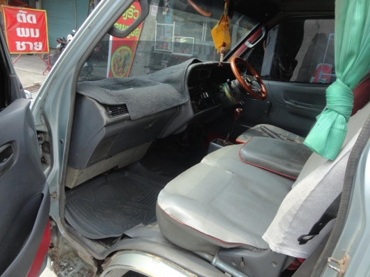 ขายรถตู้ toyota หลังคาสูง รถปี 1995 เครื่องเดิม 2l 2500