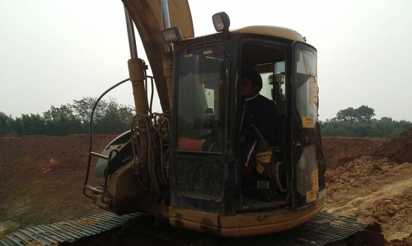 ขายแม็คโคร CAT 313สภาพพร้อมใช้งาน รถทำงานทุกวัน เครื่องปั้มดี เอวแน่น โซ่ช่วงล่างสวย เอกสารใบอินวอยซ์