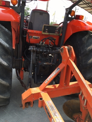 ** ราคา 830,000 ** KUBOTA M9540 ใบดัน+ผาน รถเดิมทั้งคัน สีเดิม ยางเดิม เครื่องเดิม ไม่เคยทำ รถอายุ2ปีกว่า ทำงาน 926 ชม.เท่านั้น.. โทร 062 387-4789