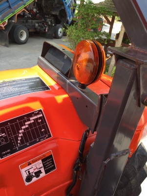 ** ราคา 830,000 ** KUBOTA M9540 ใบดัน+ผาน รถเดิมทั้งคัน สีเดิม ยางเดิม เครื่องเดิม ไม่เคยทำ รถอายุ2ปีกว่า ทำงาน 926 ชม.เท่านั้น.. โทร 062 387-4789