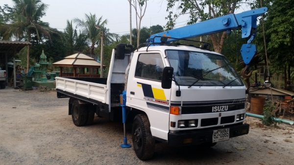 ขายรถ 6 ล้อisuzu 115แรงติดเครน สภาพสวยๆพร้อมใช้งาน ขายรถ 6 ล้อisuzu 115แรงติดเครน สภาพสวยๆพร้อมใช้งาน