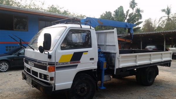 ขายรถ 6 ล้อisuzu 115แรงติดเครน สภาพสวยๆพร้อมใช้งาน ขายรถ 6 ล้อisuzu 115แรงติดเครน สภาพสวยๆพร้อมใช้งาน
