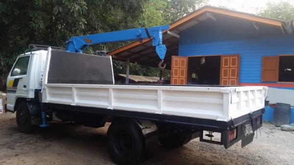 ขายรถ 6 ล้อisuzu 115แรงติดเครน สภาพสวยๆพร้อมใช้งาน ขายรถ 6 ล้อisuzu 115แรงติดเครน สภาพสวยๆพร้อมใช้งาน