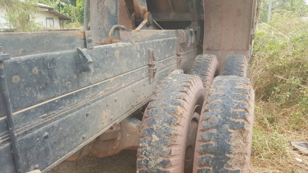 ขาย 10 ล้อดั้ม คัสซีรถ JEEB เครื่อง 6HE1 195 แรงม้า เกียร์ ZF ช่วงล่าง SUMO227 เบรคลมดัน พาวเวอร์ ทะเบียนเต็มพร้อมโอน