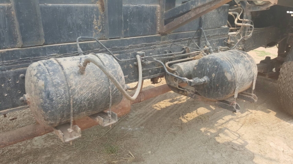 ขาย 10 ล้อดั้ม คัสซีรถ JEEB เครื่อง 6HE1 195 แรงม้า เกียร์ ZF ช่วงล่าง SUMO227 เบรคลมดัน พาวเวอร์ ทะเบียนเต็มพร้อมโอน