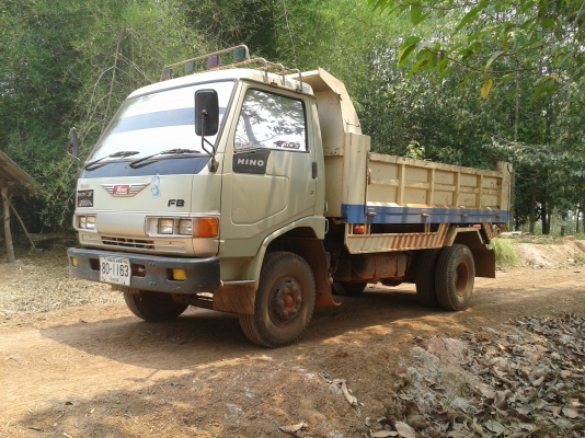 ขายด่วย หกล้อHINO FB 2W สภาพสวยพร้อมใช้งานดั้ม เฟืองท้ายF มีชโลร์ แอร์เย็น เอกสารพร้อมโอน