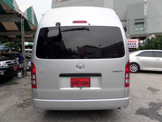 TOYOTA HIACE COMMUTER 2.5D4D MT ปี2011