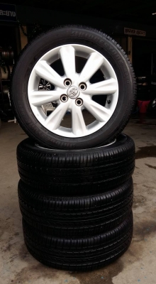 ขายล้อแม็ก yaris/vios gt 15" ยางปี14 สนใจติดต่อ ตาเล็ก ล้อและยางครับ 081-3747940