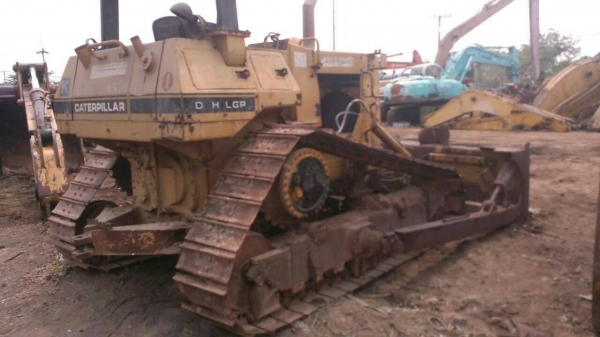 มีใครต้องการอะไหล่ รถแทรกเตอร์ D-4-H.บ้างครับจะตัดเป็นอะไหล่ครับ