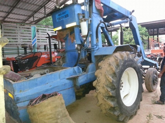 ขายรถคีบอ้อย FORD 6600 เสื้อลาย สภาพพร้อมใช้งาน สนใจโทร 090-8588220คุณนะ 093-3258446คุณบิว หรือเข้าดูสินค้าอื่นๆได้ที่ www.truck.in.th/498 หรือเพจFacebook ณรงค์ ซื้อขายรถมือสอง (เว็บไซต์ส่วนตัว) หรือFacebook คุณนะ รถบรรทุก