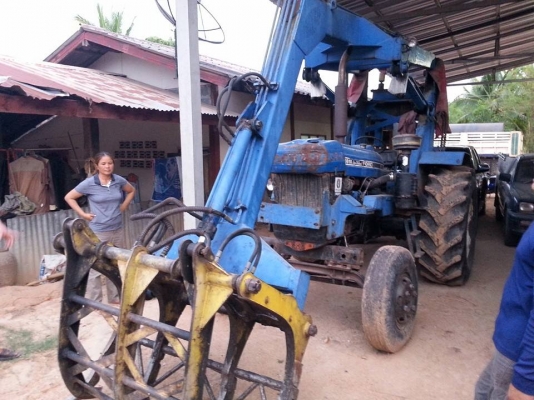 ขายรถคีบอ้อย FORD 6600 เสื้อลาย สภาพพร้อมใช้งาน สนใจโทร 090-8588220คุณนะ 093-3258446คุณบิว หรือเข้าดูสินค้าอื่นๆได้ที่ www.truck.in.th/498 หรือเพจFacebook ณรงค์ ซื้อขายรถมือสอง (เว็บไซต์ส่วนตัว) หรือFacebook คุณนะ รถบรรทุก