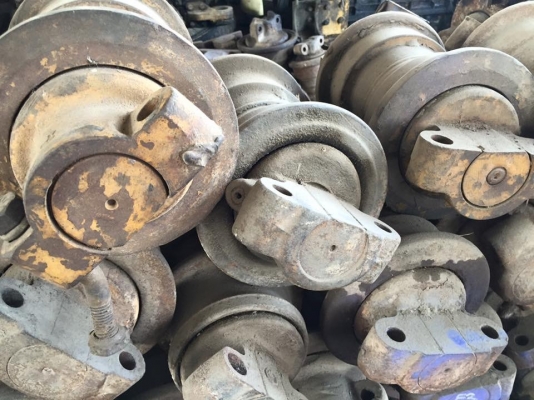 โรลเลอร์รถขุด kobelco SK907B เก่าญี่ปุ่น ราคา 2,000 บาท