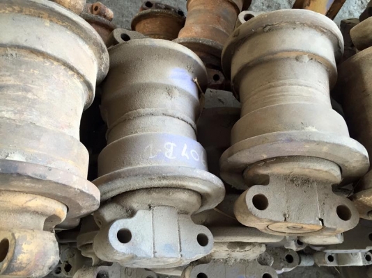 โรลเลอร์รถขุด kobelco SK907B เก่าญี่ปุ่น ราคา 2,000 บาท โรลเลอร์รถขุด kobelco SK907B เก่าญี่ปุ่น ราคา 2,000 บาท