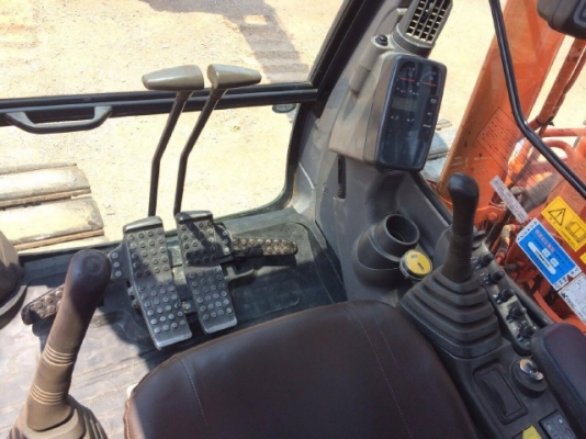 ขายรถแบคโฮ HITACHI ZX120-1 ปี2005 รถนอกนำเข้าเองจากญี่ปุ่น สภาพสวยพร้อมใช้งาน มีVDOการทำงานครับ ขายรถแบคโฮ HITACHI ZX120-1 ปี2005 รถนอกนำเข้าเองจากญี่ปุ่น สภาพสวยพร้อมใช้งาน มีVDOการทำงานครับ