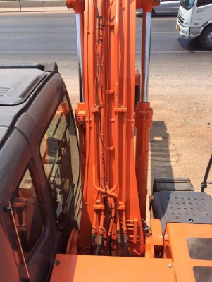 ขายรถแบคโฮ HITACHI ZX120-1 ปี2005 รถนอกนำเข้าเองจากญี่ปุ่น สภาพสวยพร้อมใช้งาน มีVDOการทำงานครับ ขายรถแบคโฮ HITACHI ZX120-1 ปี2005 รถนอกนำเข้าเองจากญี่ปุ่น สภาพสวยพร้อมใช้งาน มีVDOการทำงานครับ