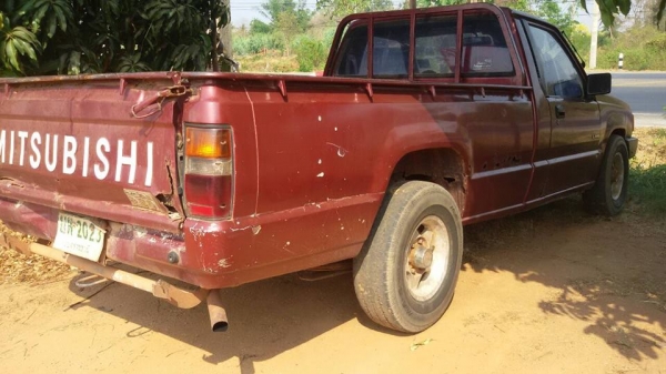 ขายรถกระบะ มิตซูไซโคลน เครื่องดี แคชซีสวย เอกสารพร้อมโอน สนใจโทร 090-8588220คุณนะ 093-3258446คุณบิว หรือเข้าดูสินค้าอื่นๆได้ที่ www.truck.in.th/498 หรือเพจFacebook ณรงค์ ซื้อขายรถมือสอง (เว็บไซต์ส่วนตัว) หรือFacebook คุณนะ รถบรรทุก