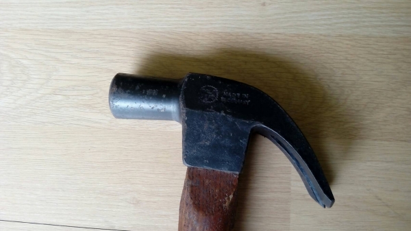 ขายค้อนเหรียญทองงานใหม่เก่าเก็บขนาด27mm.GOLD SEAL Made in W-Germany. ขายค้อนเหรียญทองงานใหม่เก่าเก็บขนาด27mm.GOLD SEAL Made in W-Germany.