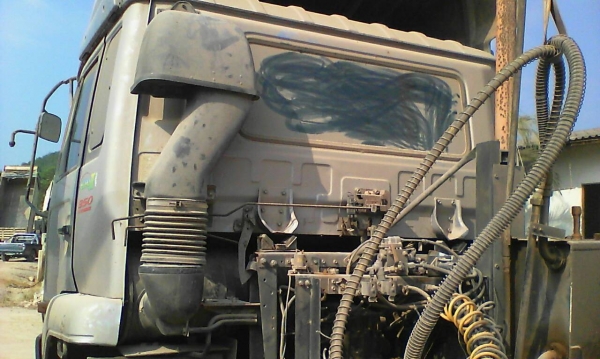 ขายหัวลาก NISSAN UD 350