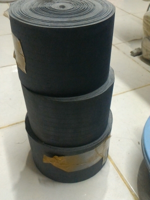 ผ้าทรายขัดชิ้นงานของใหม่จากญี่ปุ่น รุ่น SPF ความละเอียดเบอร์ 4000 มีสามม้วนให้หมด