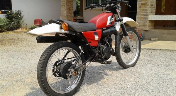 ขาย โมโน125 เอกสารพร้อมโอนภาษีขาดเครื่องดีคันสตาร์ทคันเกียร์ไม่เชื่อมเหมาะสำหรับนักปั้น ขาย 19000 บาท