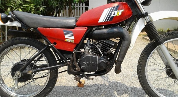 ขาย โมโน125 เอกสารพร้อมโอนภาษีขาดเครื่องดีคันสตาร์ทคันเกียร์ไม่เชื่อมเหมาะสำหรับนักปั้น ขาย 19000 บาท