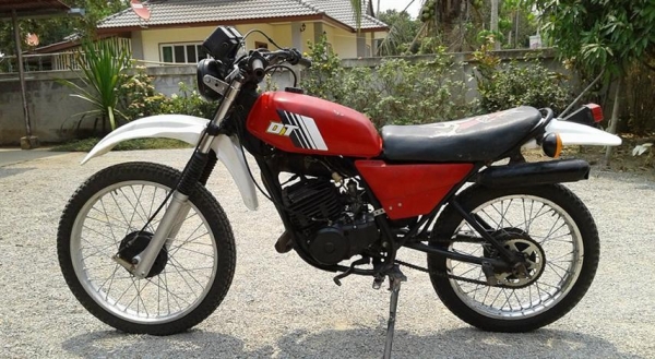 ขาย โมโน125 เอกสารพร้อมโอนภาษีขาดเครื่องดีคันสตาร์ทคันเกียร์ไม่เชื่อมเหมาะสำหรับนักปั้น ขาย 19000 บาท