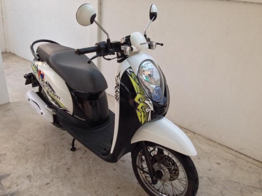 Honda Scoopy i 110i หัวฉีด สวยใหม่ มือเดียว เครื่องดีมาก ใช้ถนอม