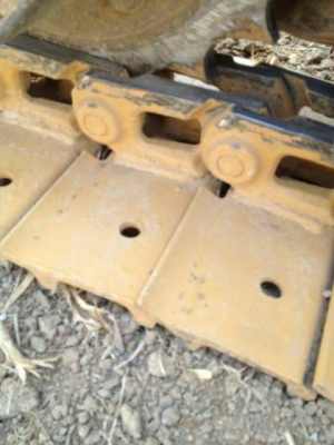 ขายKOMATSU PC30 -6 สภาพสวยพร้อมใช้ ติดต่อ คุณ อ๊อฟ พิจิตร 086-737-9991 ขายKOMATSU PC30 -6 สภาพสวยพร้อมใช้ ติดต่อ คุณ อ๊อฟ พิจิตร 086-737-9991