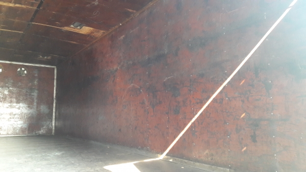 ตู้ ยาว 7.20 เมตร กว่าง 2.45 เมตร พื้นเหล็ก แผงข้างอลูมิเนียม สภาพพร้อมใช้