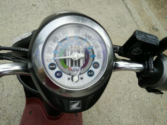 Scoopy i ปี 58 ราคา 30000 บาท สนใจโทร 089-8859869 เดช