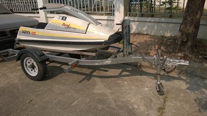 เรือยืนยามาฮ่าเดิมๆพร้อมเทลเลอร์ขับดีนุ่มนวลเลี้ยวดีมากไม่หมุนเครื่องแน่นติดง่ายจัง