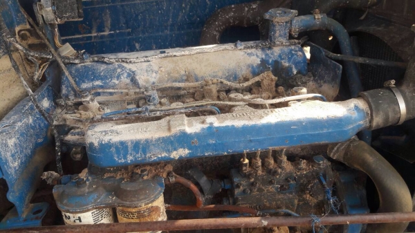 ขายรถไถ FORD 77 เดิมๆ ตามรุ่น ไม่มีอุปกรณ์ เอกสารซื้อขาย