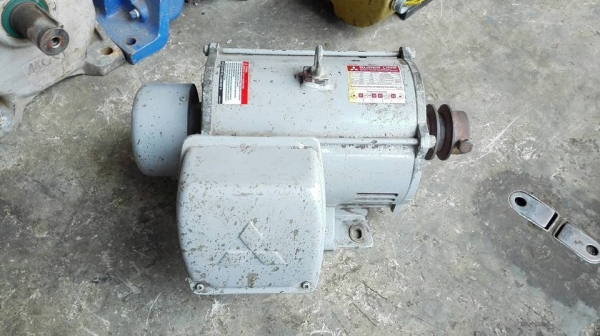 ** ยกแล้วครับ ** ขอบคุณผู้ซื้อ &amp; พี่เสือครับ!! ** มอเตอร์ Mitsubishi 3 HP 220V ไฟบ้าน 2 สาย เดิมๆทั้งดุ้นยันสายไฟไม่เคยพันใหม่วิ่งนุ่ม ท้าเทสเรียนเชิญ!!