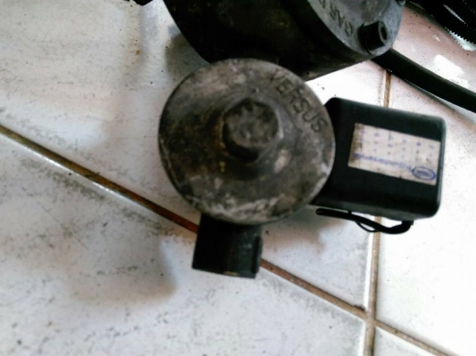 ขายถังแก็ส ทั้งชุดของ versus