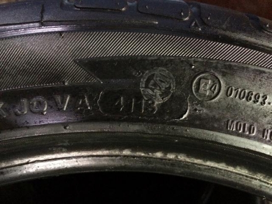 ยาง 205-45-16 ปลาย13 ดอกท่วมๆ เส้นละ450 บาท ยาง 205-45-16 ปลาย13 ดอกท่วมๆ เส้นละ450 บาท