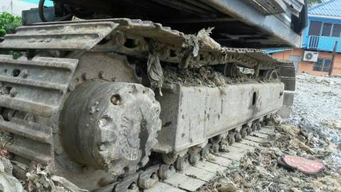 ขาย KOMATSU PC 120-2 สภาพสวยพร้อมใช้ ติดต่อ คุณ อ๊อฟ พิจิตร 086-737-9991 ขาย KOMATSU PC 120-2 สภาพสวยพร้อมใช้ ติดต่อ คุณ อ๊อฟ พิจิตร 086-737-9991