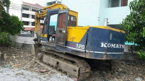 ขาย KOMATSU PC 120-2 สภาพสวยพร้อมใช้ ติดต่อ คุณ อ๊อฟ พิจิตร 086-737-9991 ขาย KOMATSU PC 120-2 สภาพสวยพร้อมใช้ ติดต่อ คุณ อ๊อฟ พิจิตร 086-737-9991