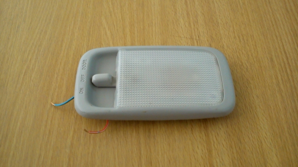 ไฟเพดานของรถ TOYOTA