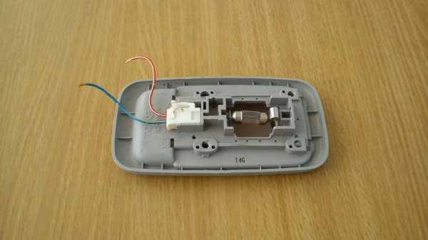 ไฟเพดานของรถ TOYOTA