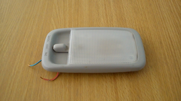 ไฟเพดานของรถ TOYOTA