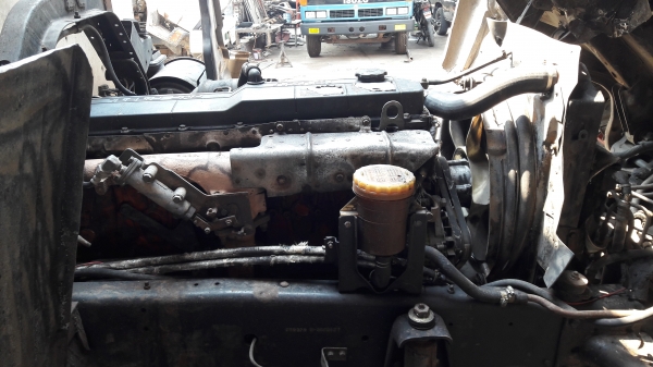 Isuzu เครื่องดี คัสซีสวย ทะเบียน ยาง เต็ม Isuzu เครื่องดี คัสซีสวย ทะเบียน ยาง เต็ม