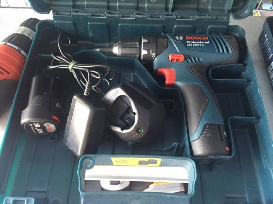 ขายสว่านกระแทกไร้สาย BOSCH มือสอง สภาพดีๆครับ