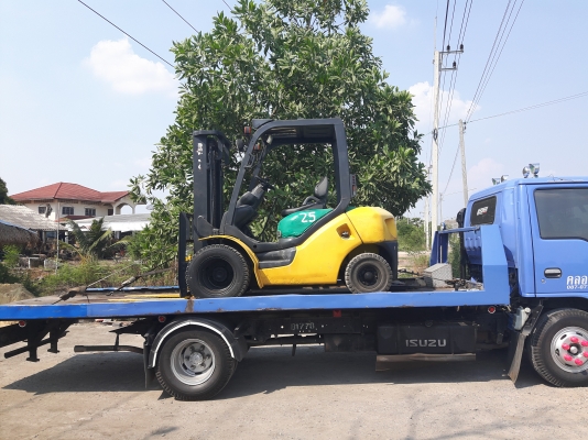 ขายด่วนรถยกKOMATSUดีเซล FD25-16ยก2.5ตันเสาสูง3เมตรยางหน้าคู้ชั่วโม่งทำงานน้อยรถนอกเพิ่งนำเข้ามายังไม่เคยใช้งานในเมืองไทยเลย