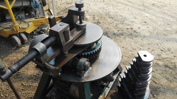 ** ขอบคุณผู้ซื้อ&amp;พี่เสือครับ!! ** เครื่องดัดท่อไอเสีย 3/4"- 3" มอเตอร์ 3 HP ไฟบ้าน 220V ลูกดัด/รางดัด จัดเต็ม Fulloption พร้อมรบเรียนเชิญมาเทส!!