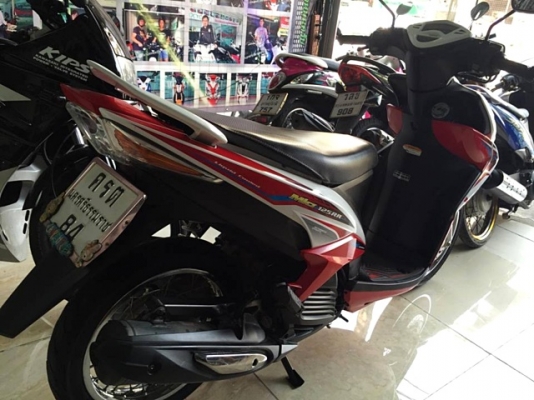 mio125 RR  สีแดงขาว เครื่องยนต์ 125 cc. ระบบคาบูร์ รถเครื่องดี แถม 4 รายการ