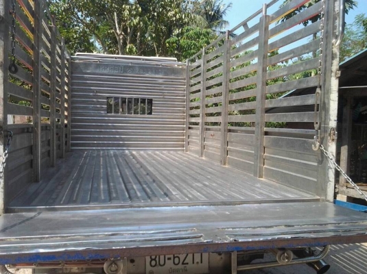 6 ล้อกระบะคอกสแตนเลส 135 แรง ISUZU NPR59LU5